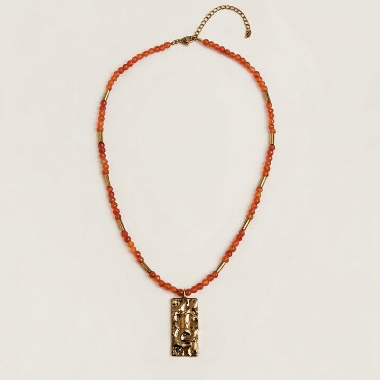 Collier Eléonore en cornaline, pendentif orné de pierre - L'atelier de Julia